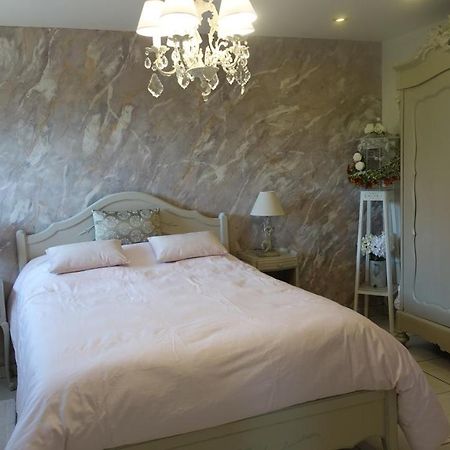 Le Jardin Des Secrets Bed & Breakfast La Voivre  Eksteriør bilde