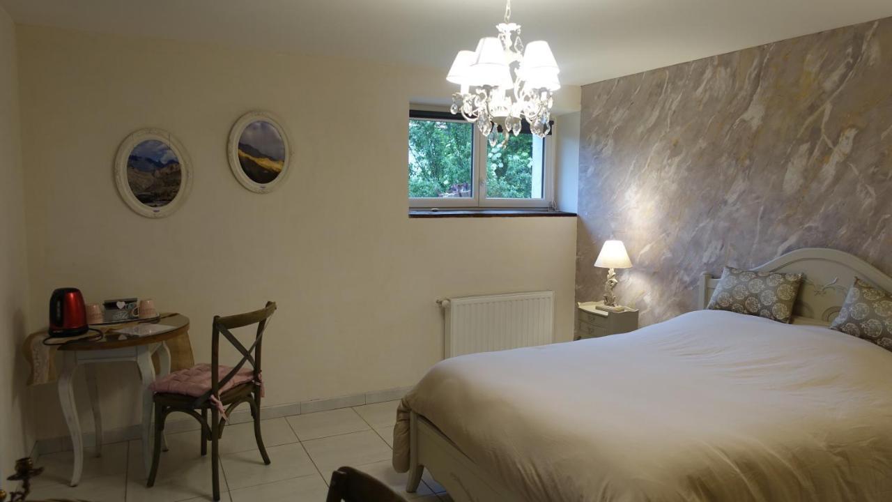 Le Jardin Des Secrets Bed & Breakfast La Voivre  Eksteriør bilde