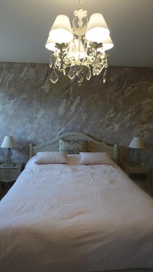 Le Jardin Des Secrets Bed & Breakfast La Voivre  Eksteriør bilde