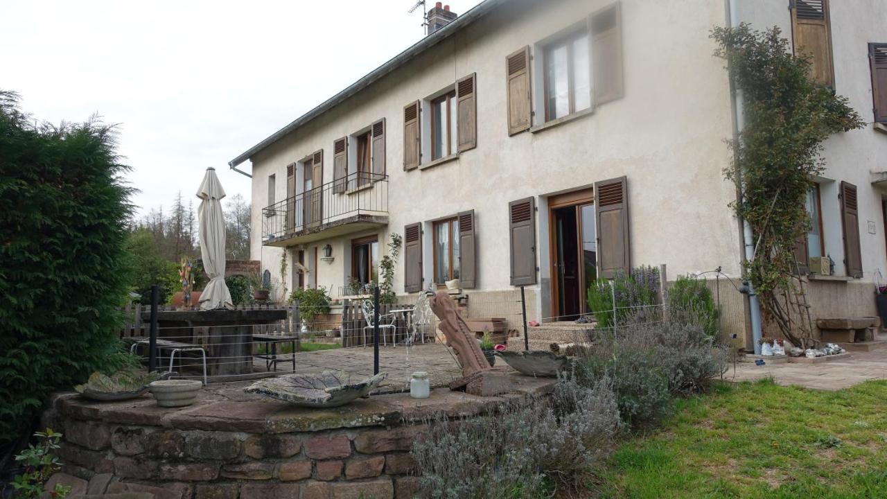 Le Jardin Des Secrets Bed & Breakfast La Voivre  Eksteriør bilde